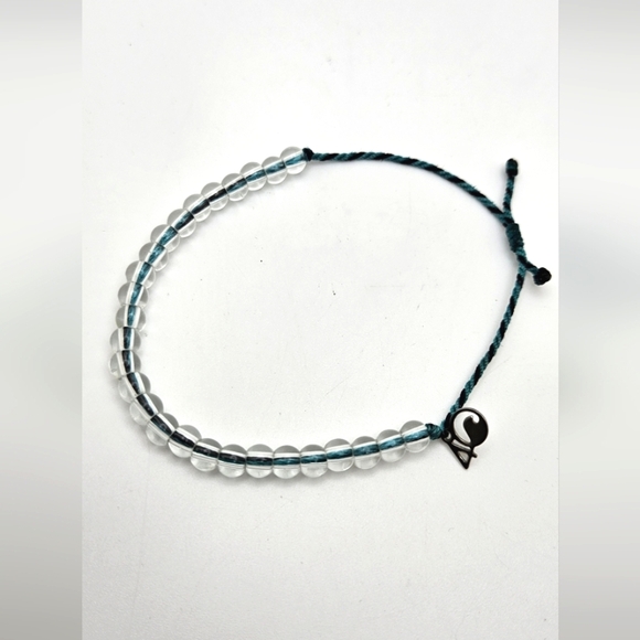 🟢3/$19🟢 Clear Quartz or Glass Handmade ‘40’ Beaded Bracelet Unisex - Picture 3 of 4